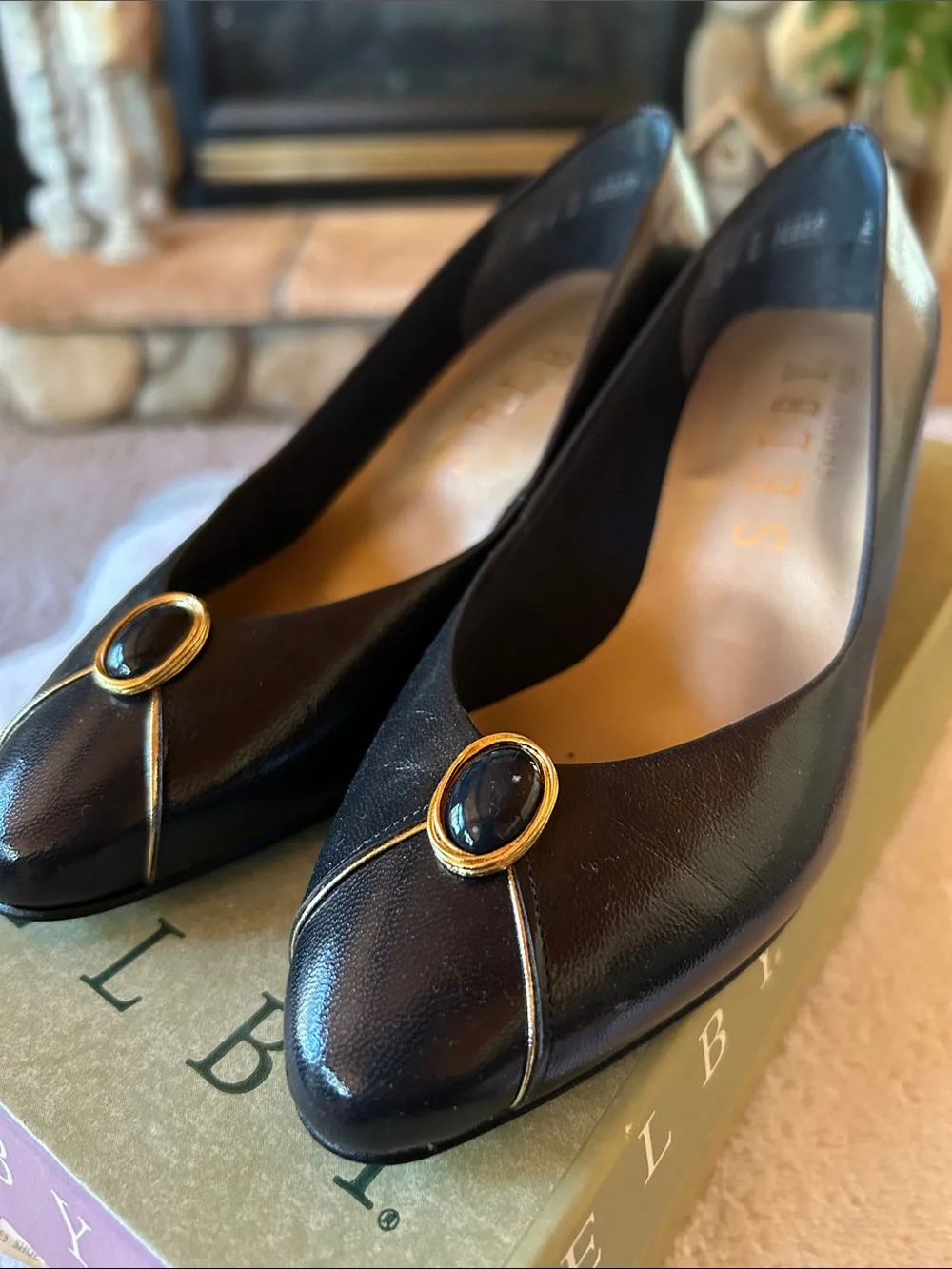 Selby Divine Dark Navy Leather Gold Jeweled Kitten Heel Pumps, Size 6 | NWT